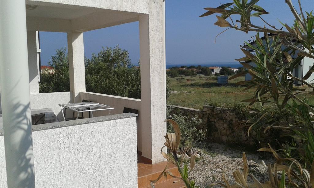 Apartments Natasa Vir Exterior photo