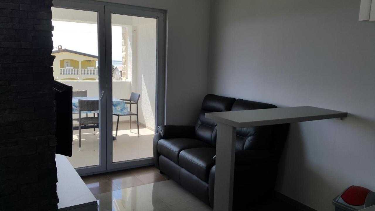 Apartments Natasa Vir Exterior photo